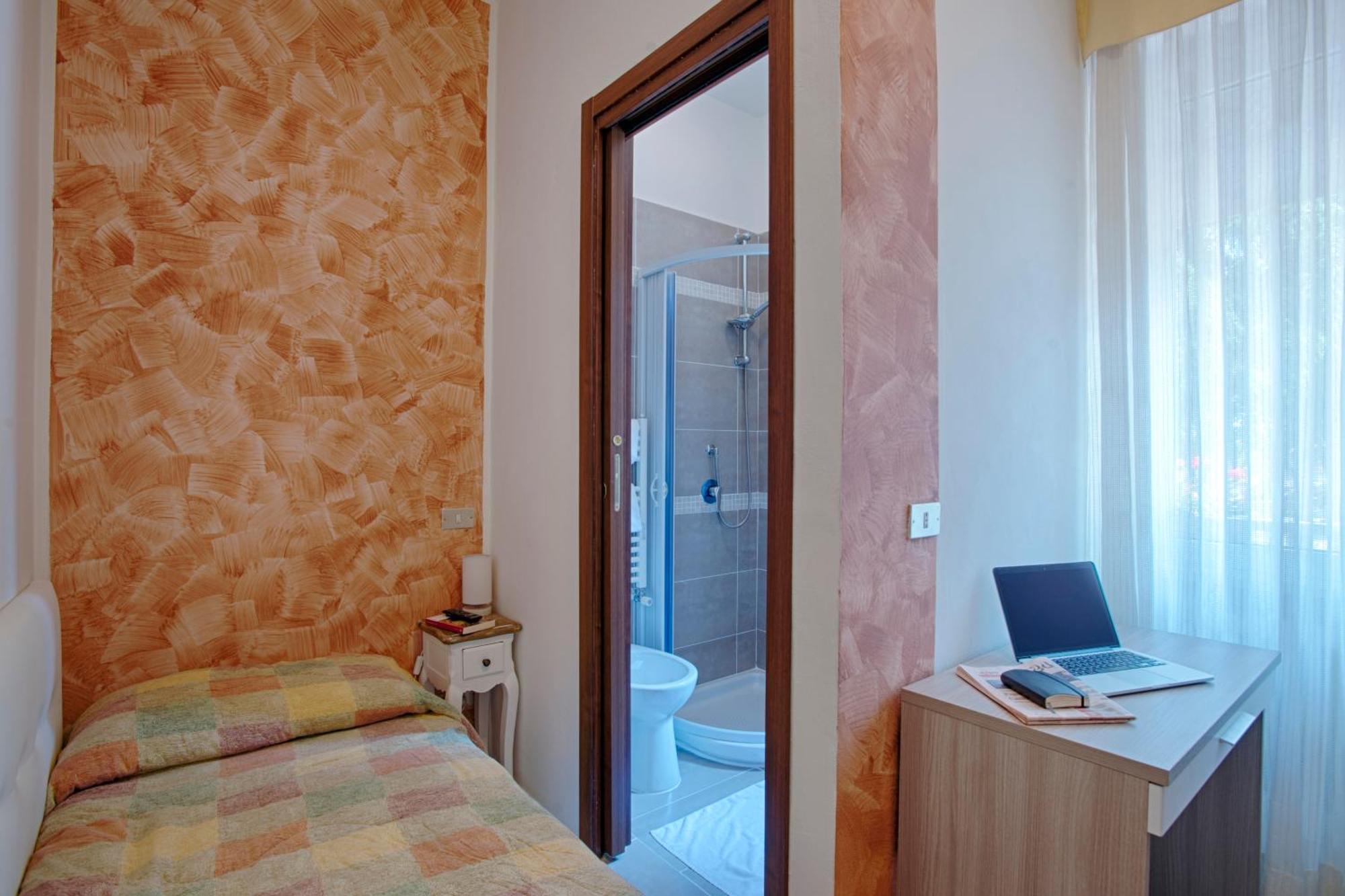 Locanda San Biagio Misano Adriatico Rum bild