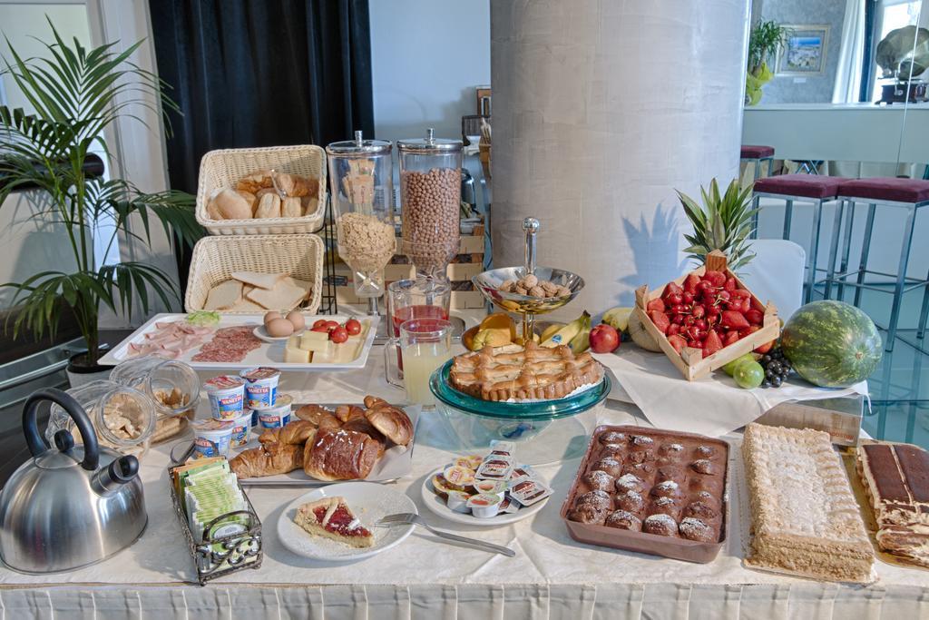 Locanda San Biagio Misano Adriatico Exteriör bild