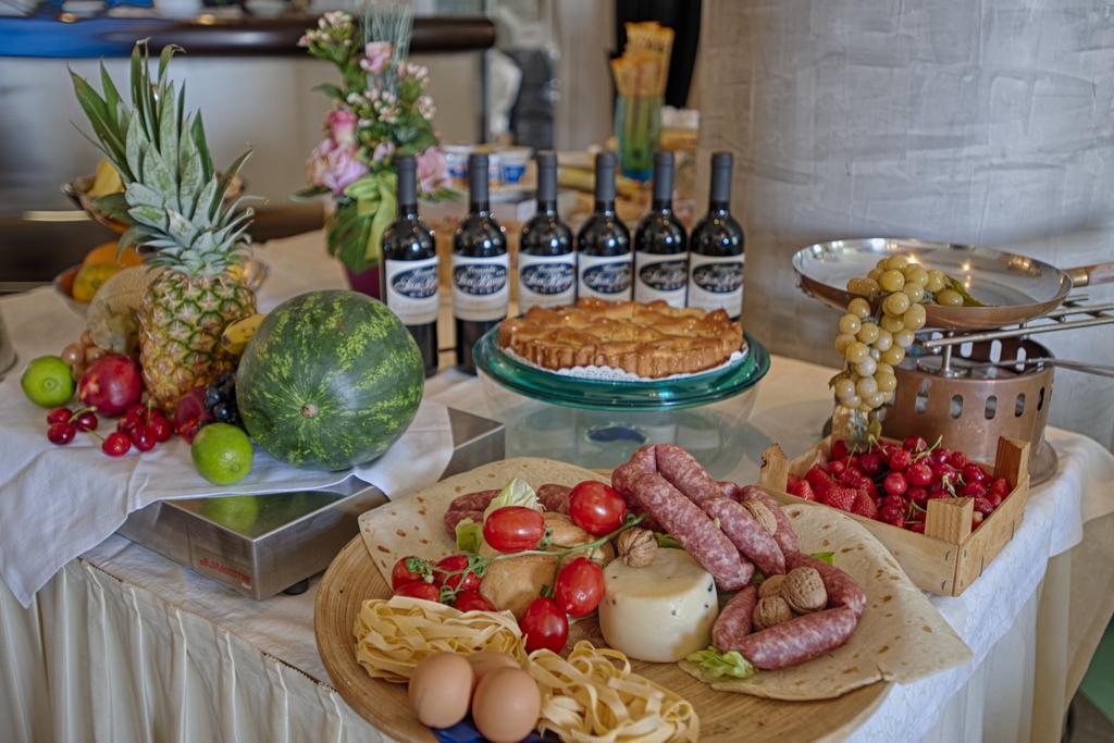 Locanda San Biagio Misano Adriatico Exteriör bild