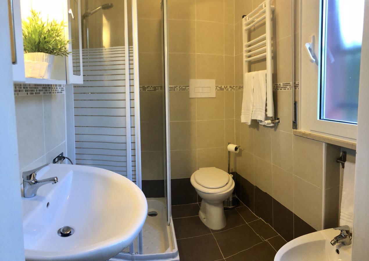 Locanda San Biagio Misano Adriatico Rum bild